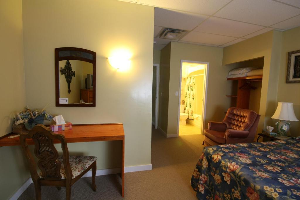 Villa Maria Country Inn Acheson ภายนอก รูปภาพ