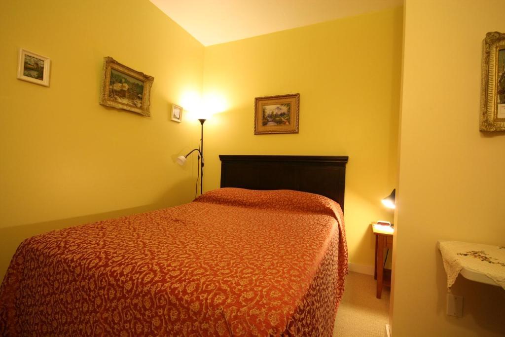 Villa Maria Country Inn Acheson ห้อง รูปภาพ