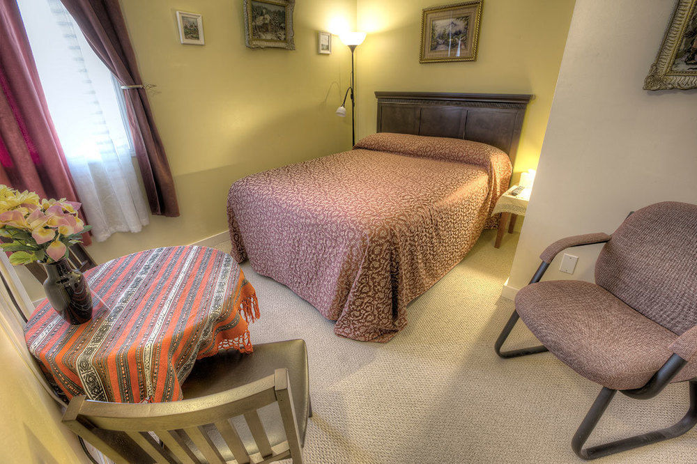 Villa Maria Country Inn Acheson ภายนอก รูปภาพ
