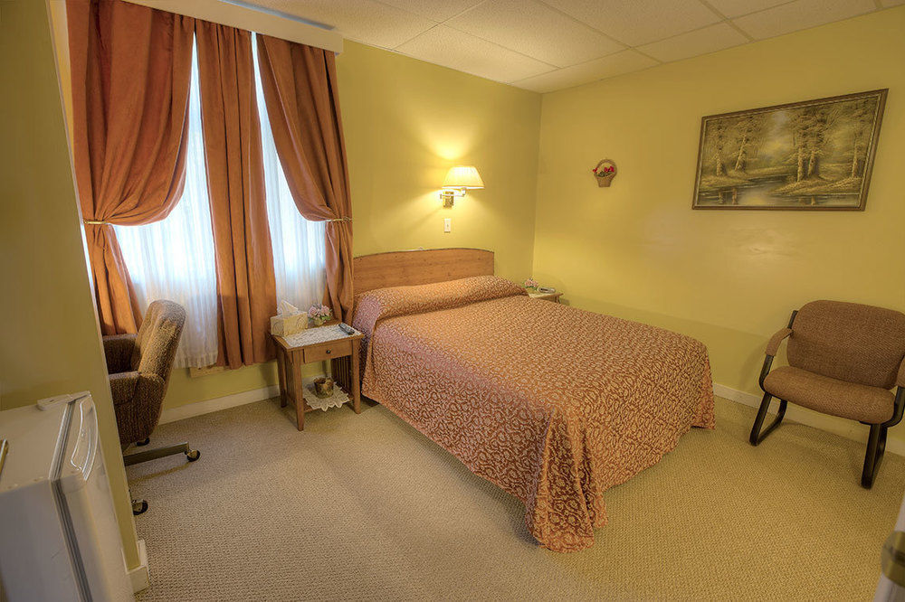 Villa Maria Country Inn Acheson ภายนอก รูปภาพ