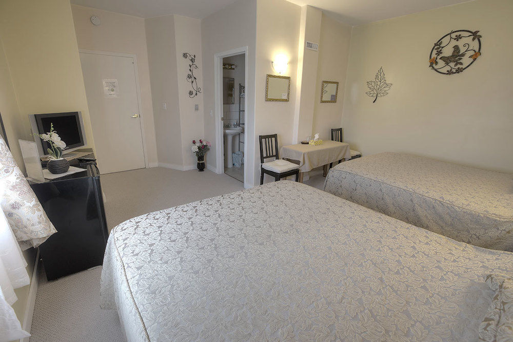 Villa Maria Country Inn Acheson ภายนอก รูปภาพ