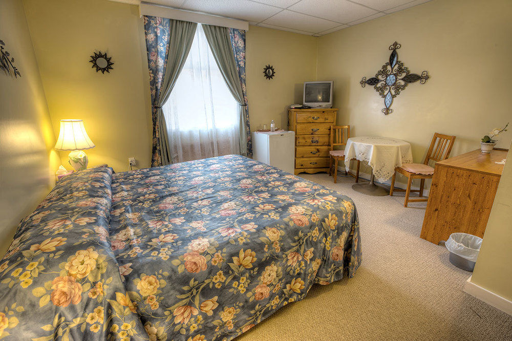 Villa Maria Country Inn Acheson ภายนอก รูปภาพ