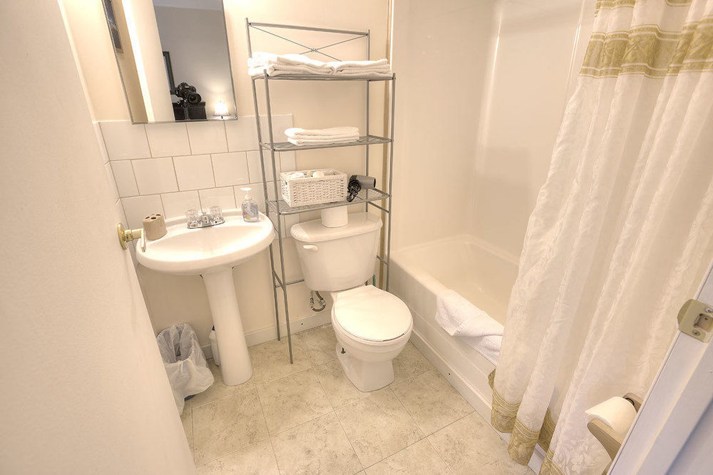 Villa Maria Country Inn Acheson ภายนอก รูปภาพ