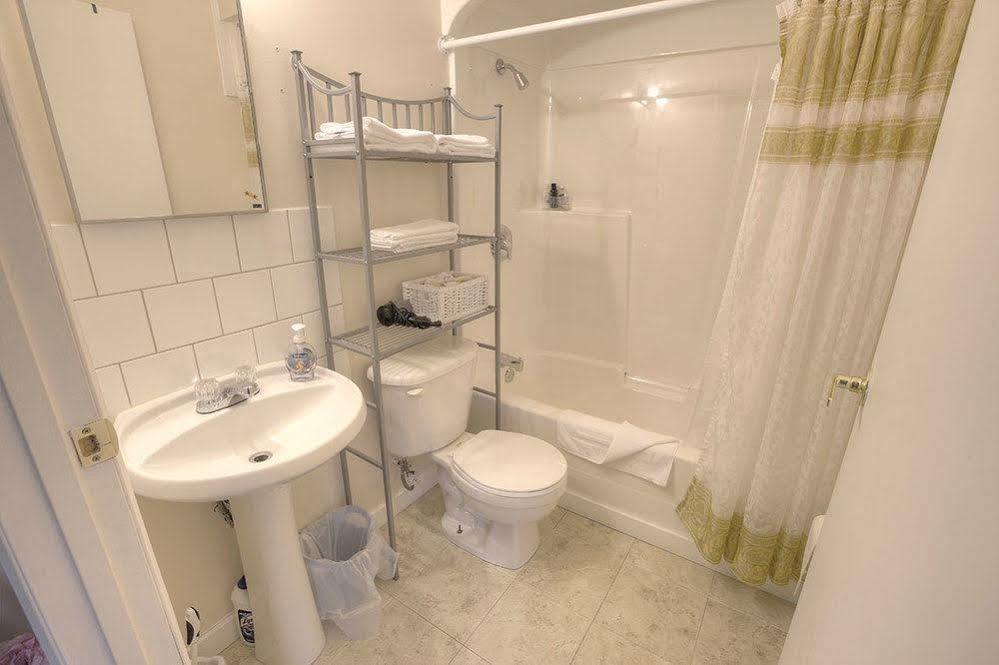 Villa Maria Country Inn Acheson ภายนอก รูปภาพ